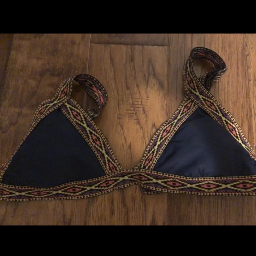 Twentyfourseven bikini top
